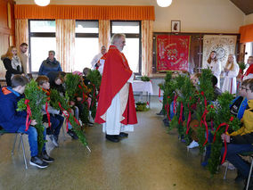 Palmsontag in St. Crescentius - Beginn der Heiligen Woche (Foto: Karl-Franz Thiede)